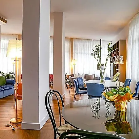 Hotel Augustus