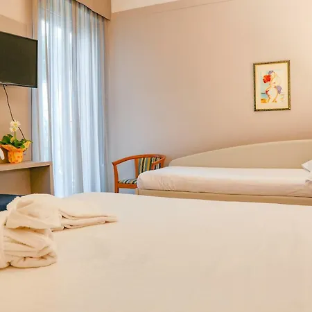Hotel Augustus 4*