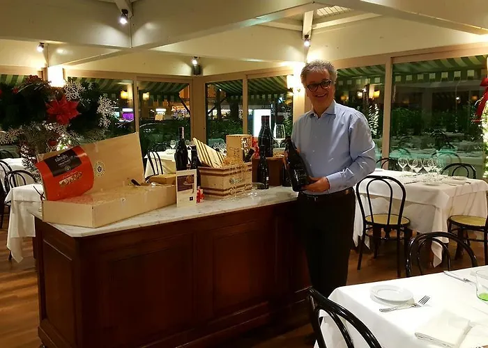 Augustus ホテル 4*